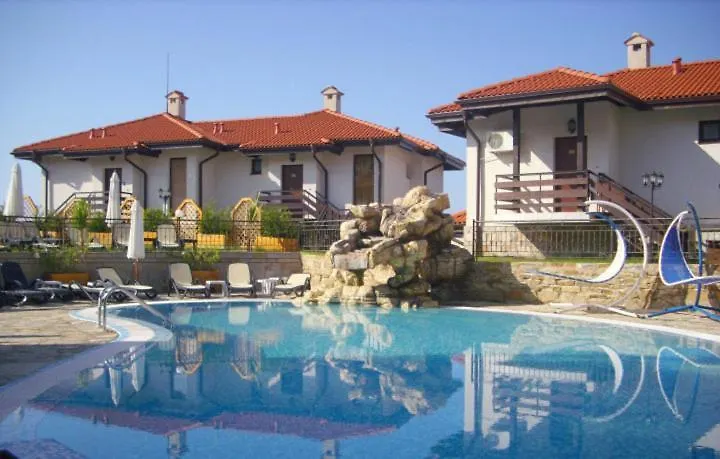 Bay View Villas - Luxury Villas & Apartments-1